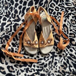 Earth Spirit Women's Orange Beaded Sandals